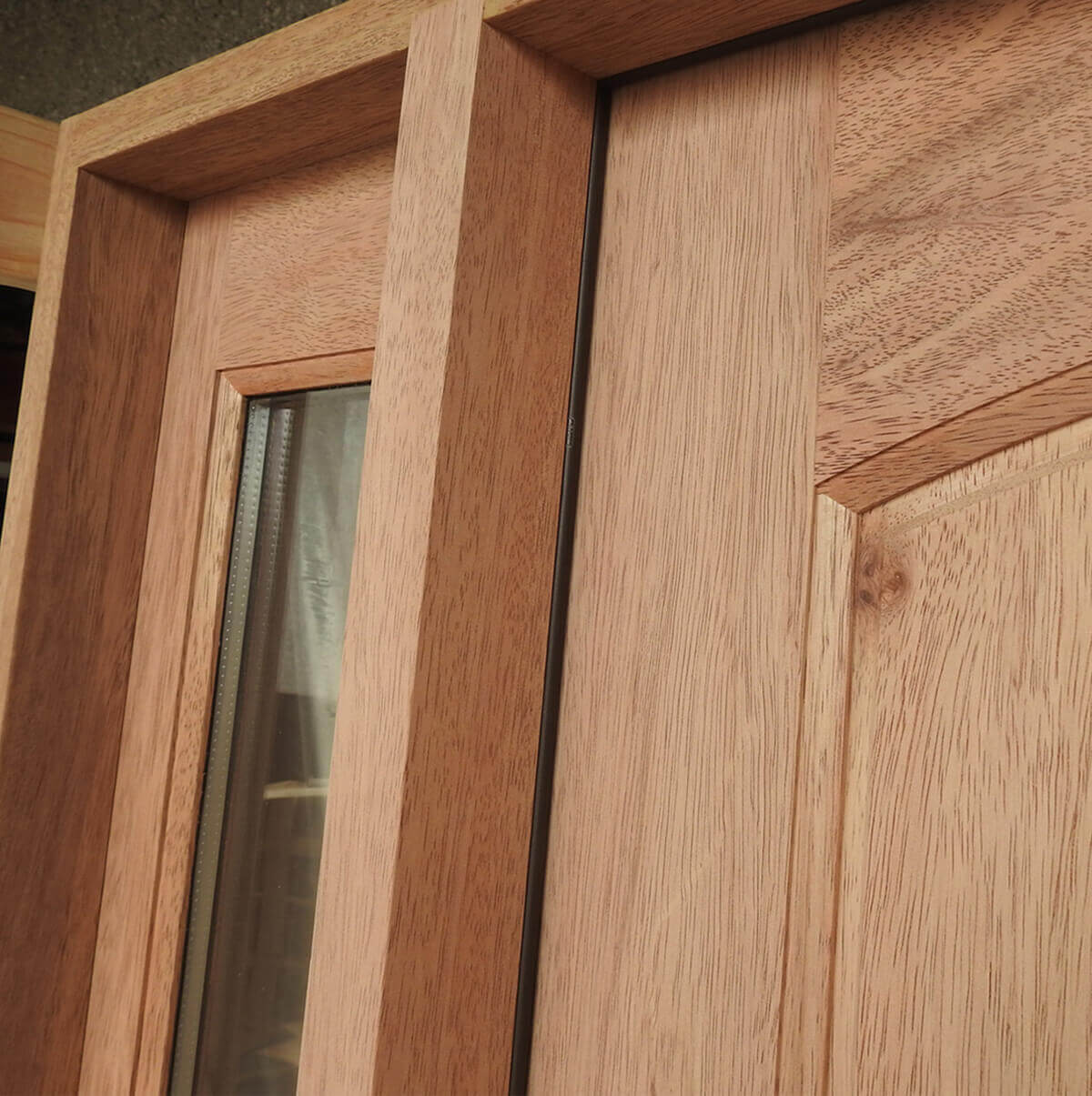 Rustic Mahogany Door Unit Prehung Unfinished – Ready to be installed - Image 4